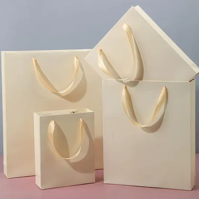 Kaxxa tal-ippakkjar bil-logo tas-sema u l-għata tad-dinja pakkett tal-injam tal-inċiżjoni tal-qafas tar-ritratt tal-kaxxa tal-ħarir tal-ħarir tal-ħarir